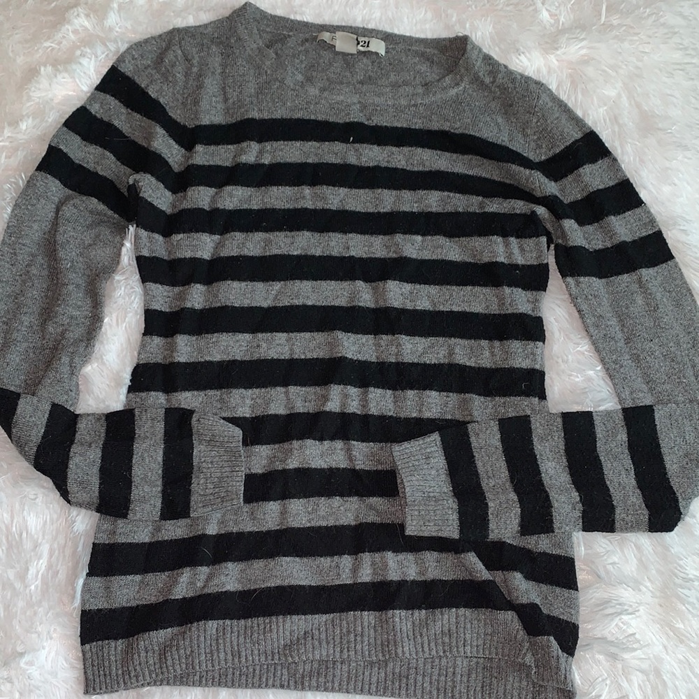 Forever 21 sweater